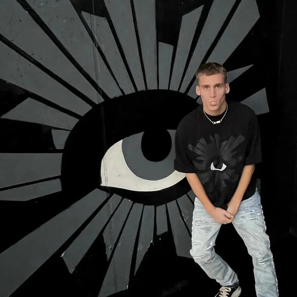 Eye T-shirt For Men Lacy