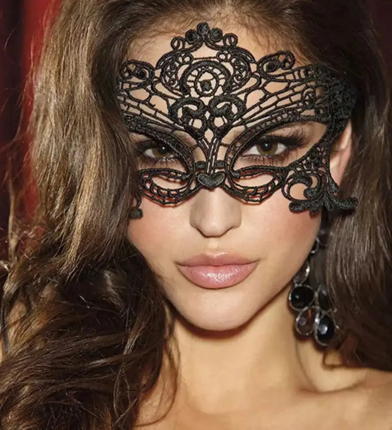 Seductress Mask - Black Lavah Pleasure mask