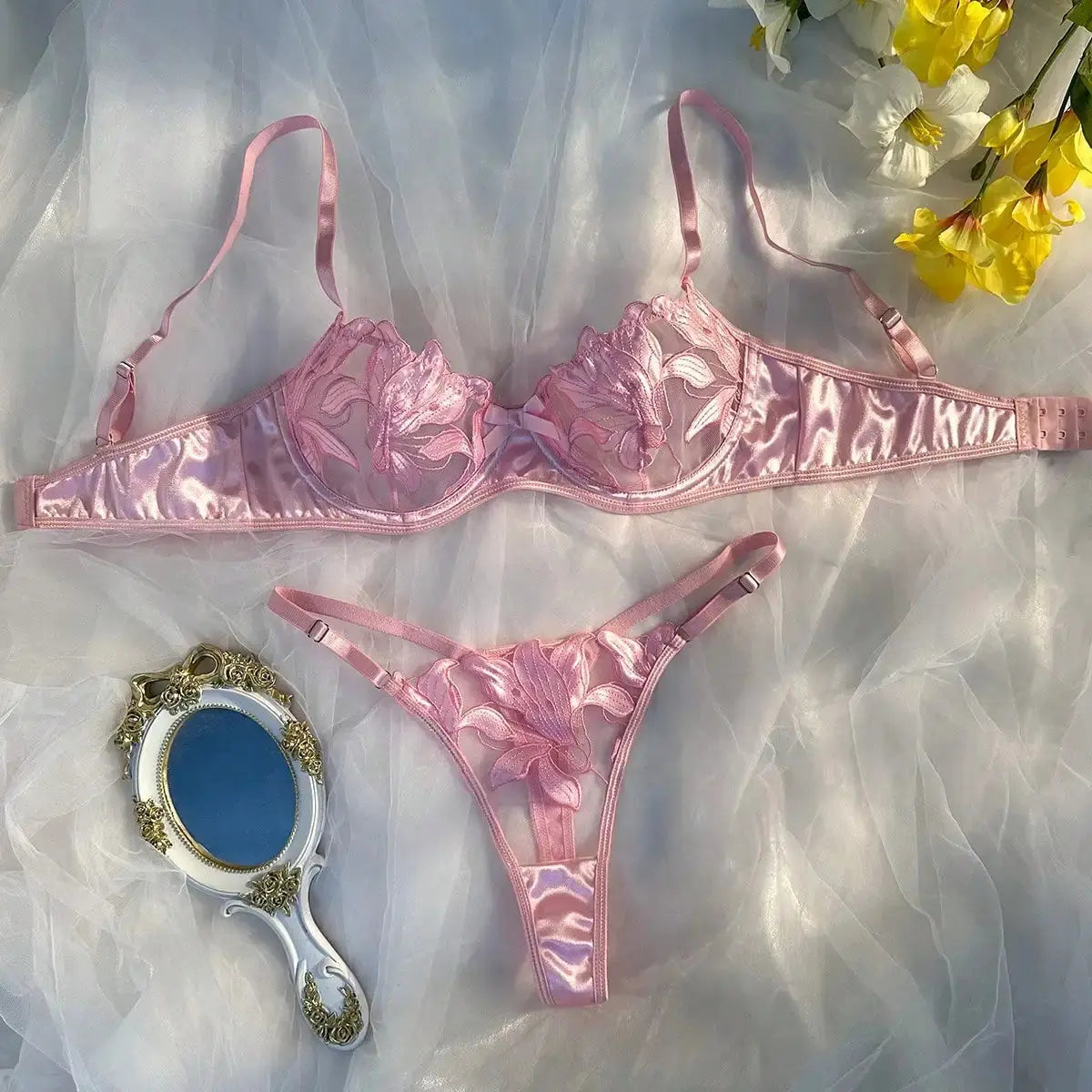 Hips Don't Lie Bra Set LacyNighty0212 Lingerie & Intimates